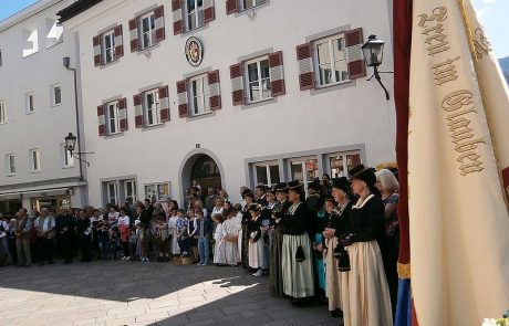 Fronleichnamsfest in der Bergstadt Zell am See 2016 Fronleichnamsfest in der Bergstadt Zell am See 2016